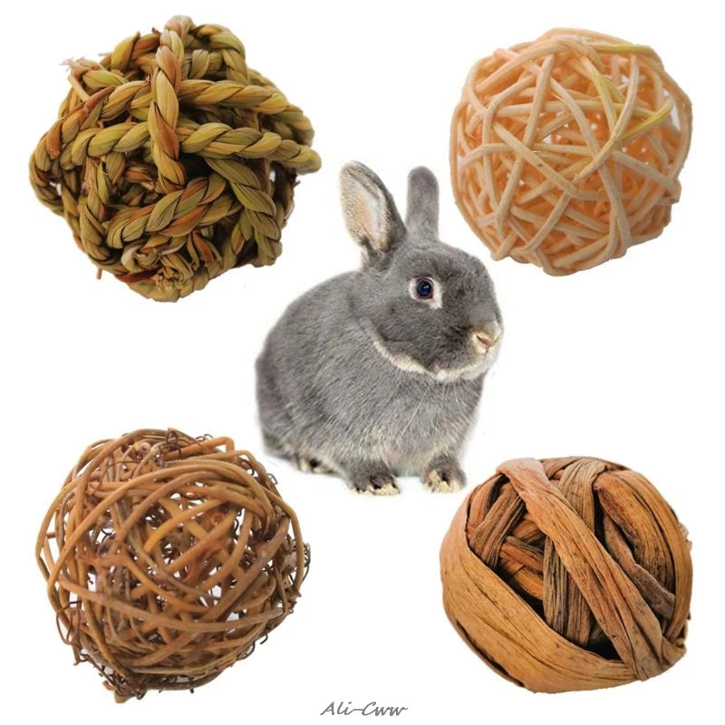 4pcs Natural Small Animal Activity Chew Toys Rabbits Bird Parrot Play Rattan Balls